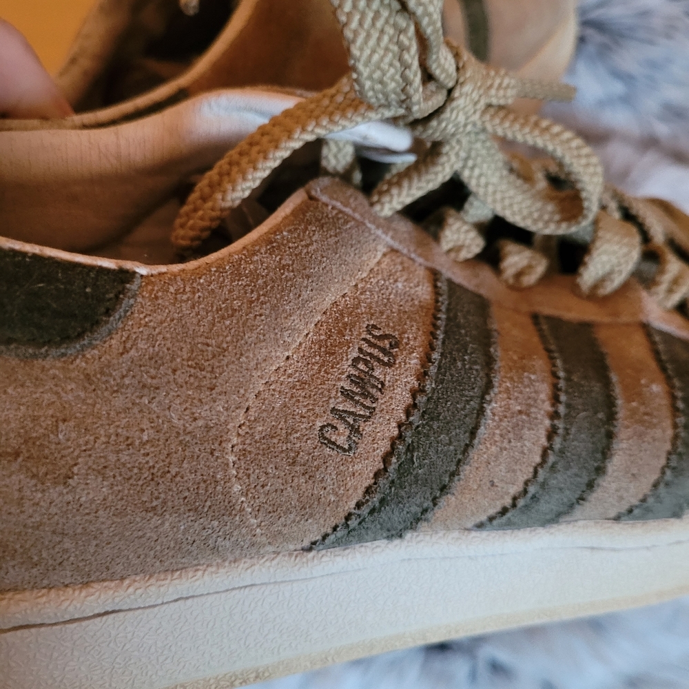 Adidas - Picture 2 of 4